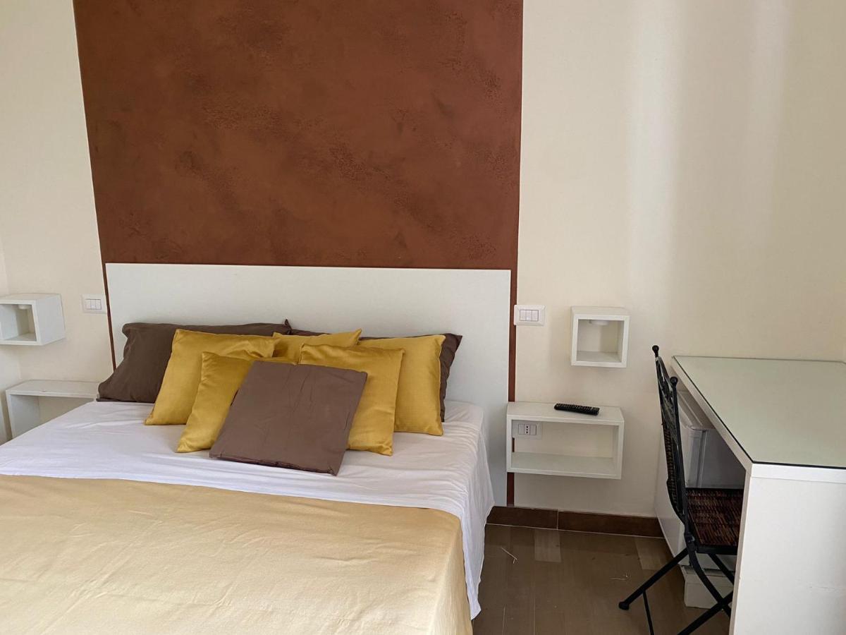 Room Milo Gallipoli Exterior foto