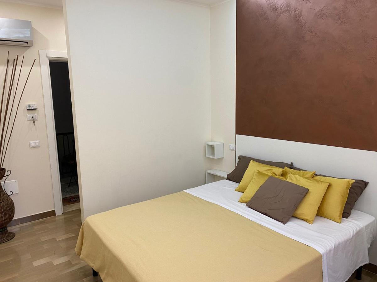Room Milo Gallipoli Exterior foto